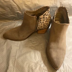 Yellow Box Dannika Suede leopard print accent booties-Size 9.5